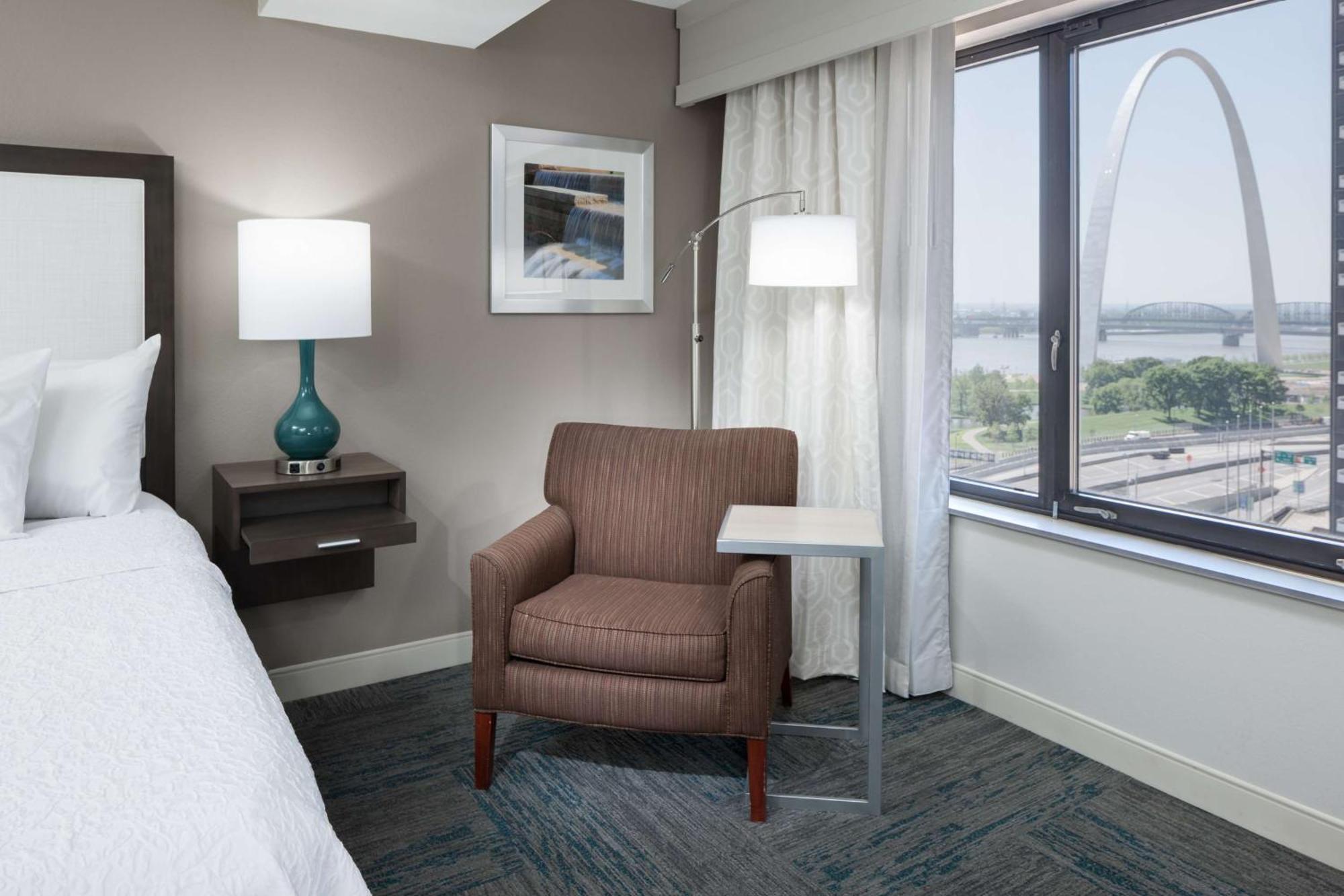 Hampton Inn St Louis- At The Arch Saint Louis Eksteriør billede